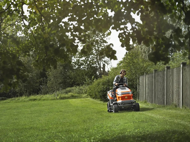 Трактор Husqvarna TC